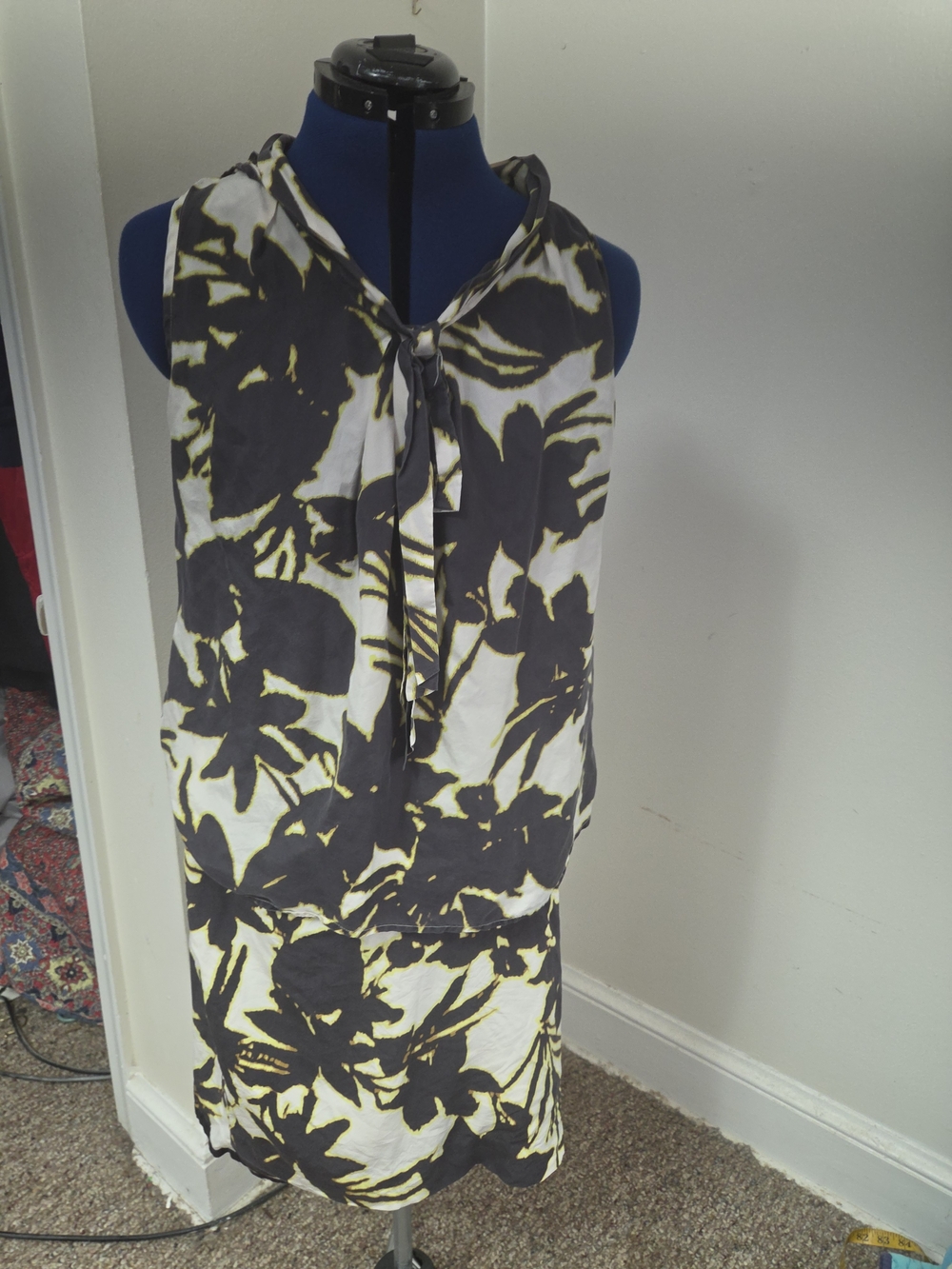 Silk Sleeveless Floral Tie-Neck Dress in Black and White